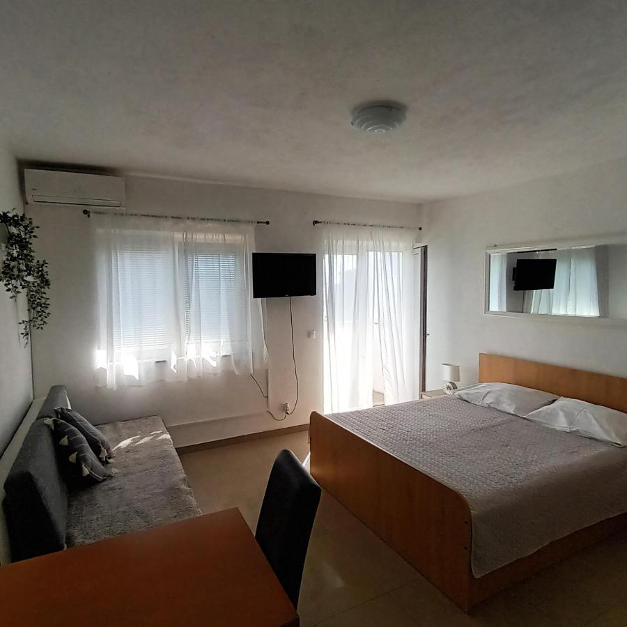 Apartments Monika Omiš Exterior foto
